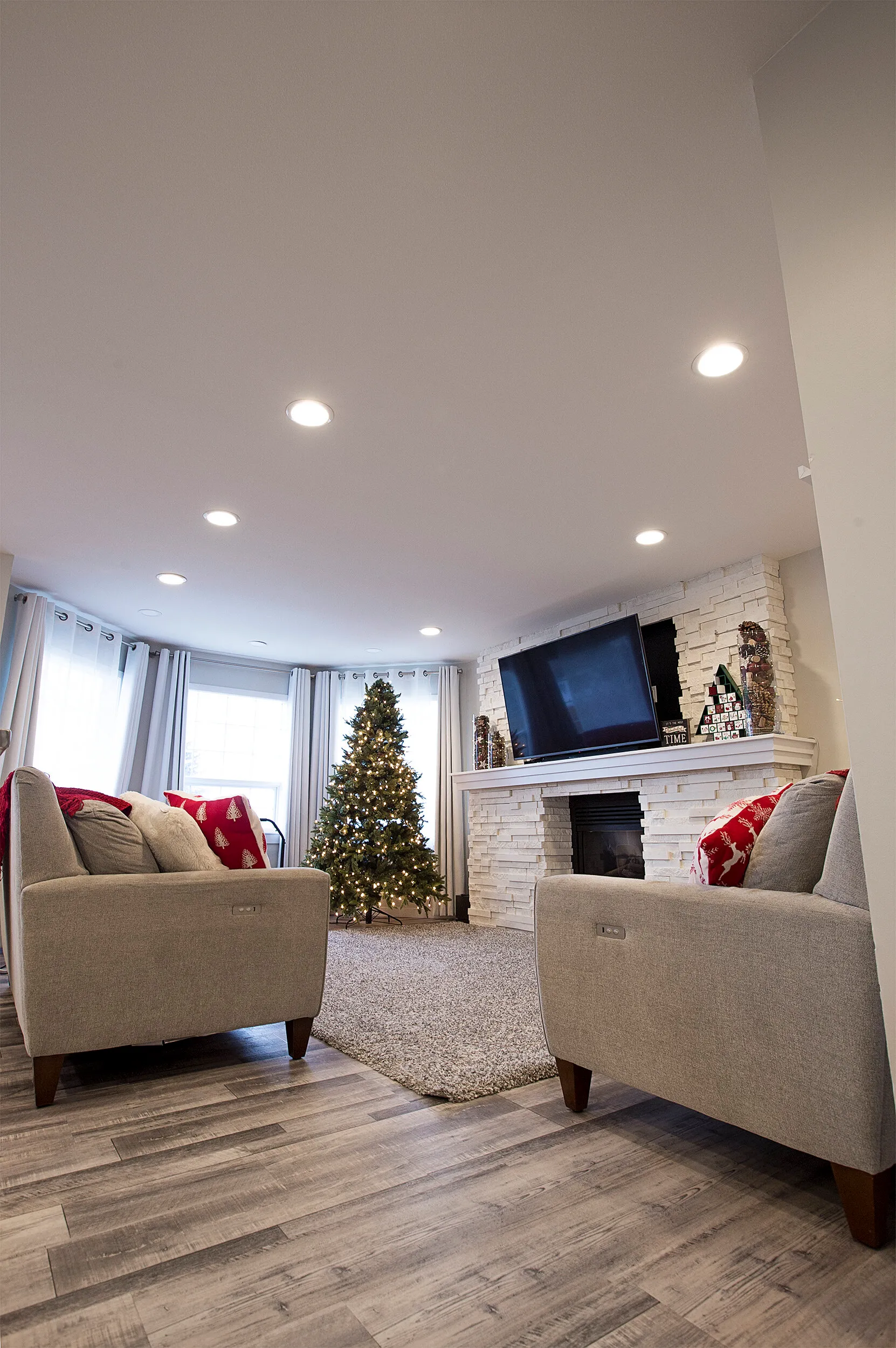 MischLivingRoom.jpg